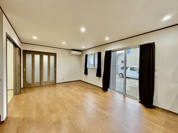 小諸市加増　中古戸建 内観写真（リビング）