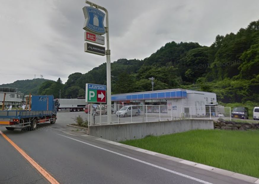 佐久穂町八郡　中古戸建 コンビニ
