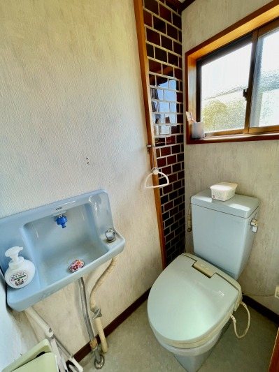 佐久市田口　中古戸建 内観写真（トイレ）