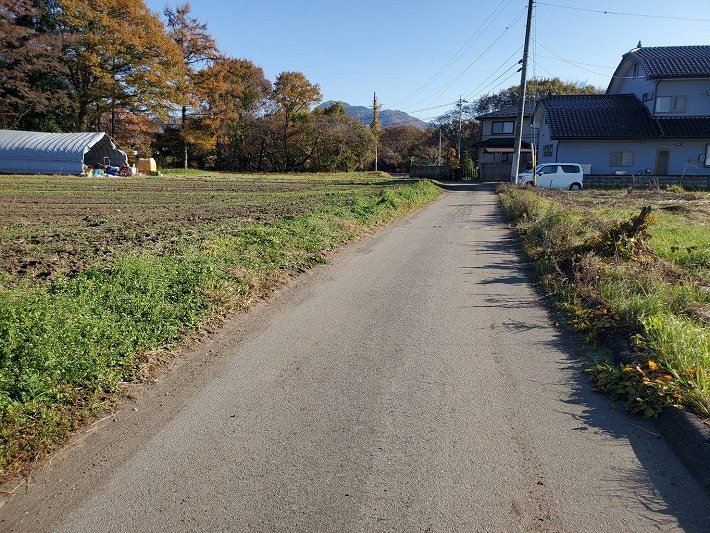 御代田町御代田　土地 現地写真（前面道路含む現地写真）