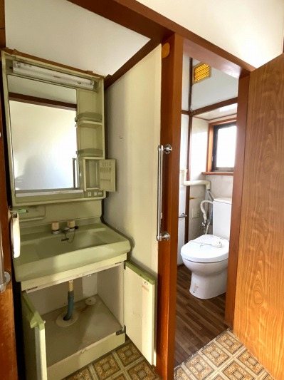 佐久市平賀　中古戸建 内観写真（洗面台・洗面所）