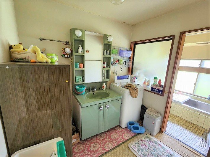 小諸市甲　中古戸建 内観写真（洗面台・洗面所）