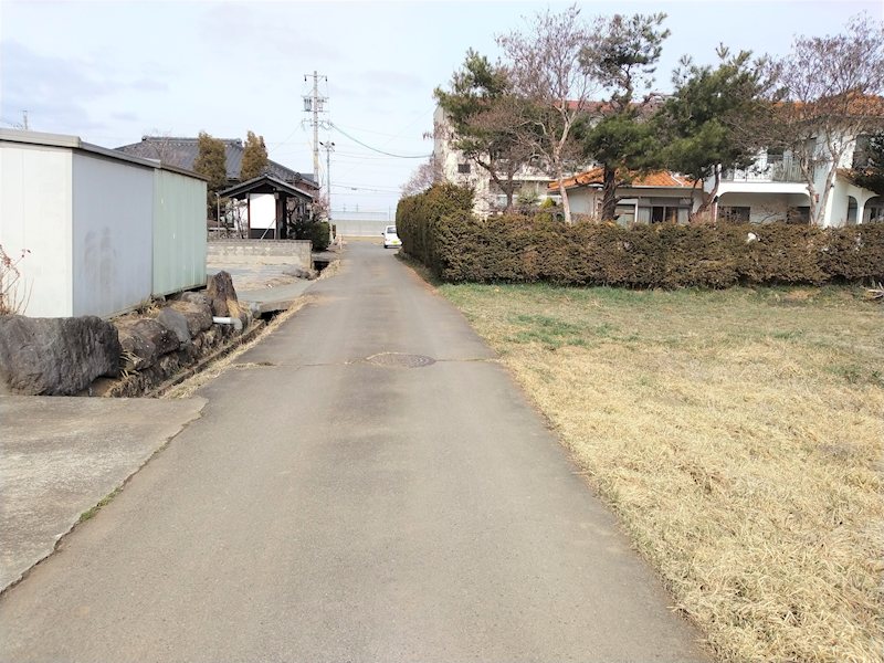 佐久市臼田　土地 現地写真（前面道路含む現地写真）
