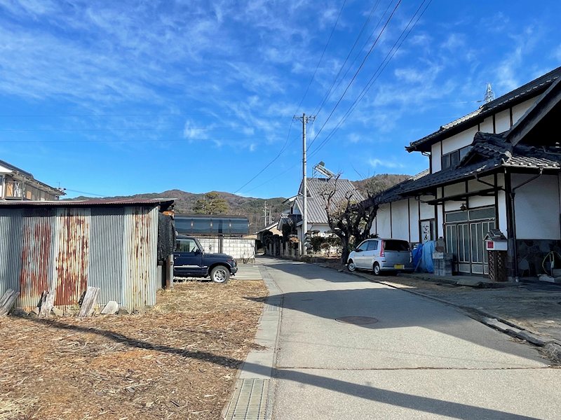 佐久市田口　土地 現地写真（前面道路含む現地写真）