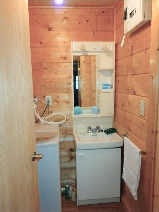 佐久市内山　中古戸建 内観写真（洗面台・洗面所）