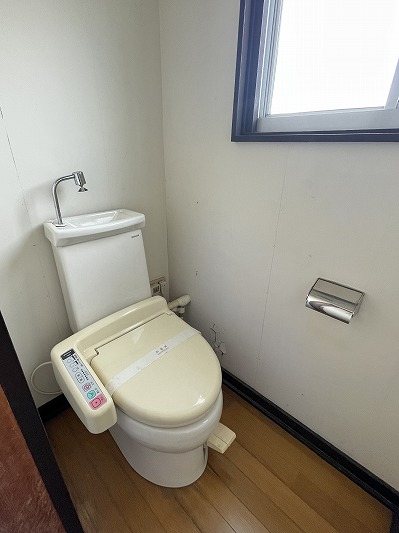 小諸市御幸町　中古戸建 内観写真（トイレ）