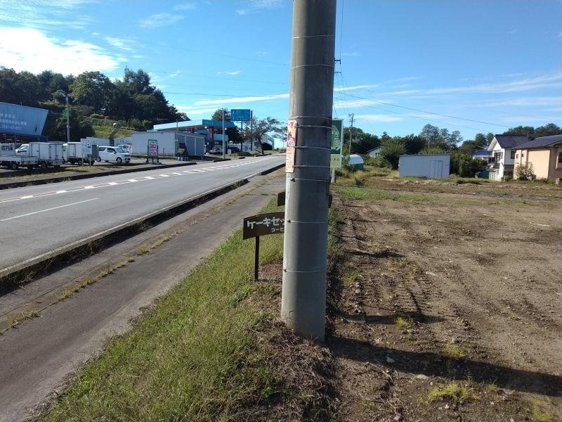 佐久市根岸　土地 現地写真（前面道路含む現地写真）