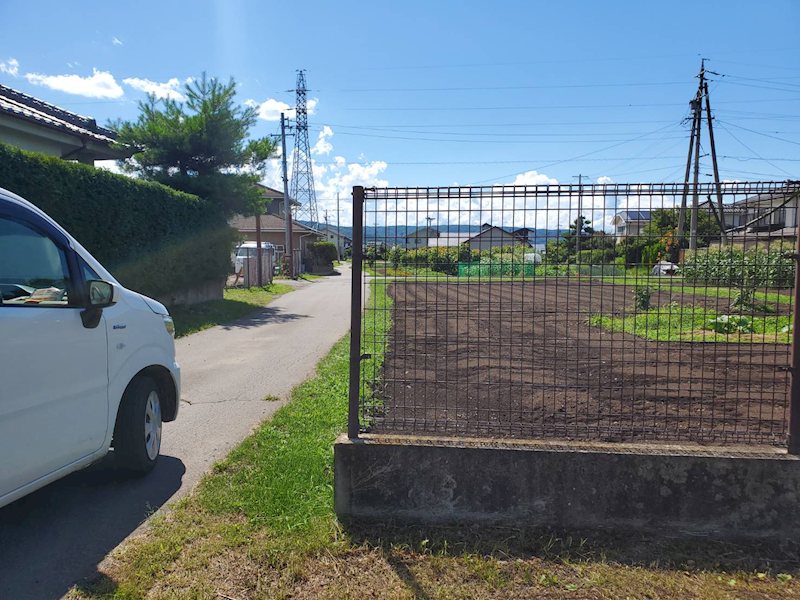 佐久市田口　土地 現地写真（前面道路含む現地写真）