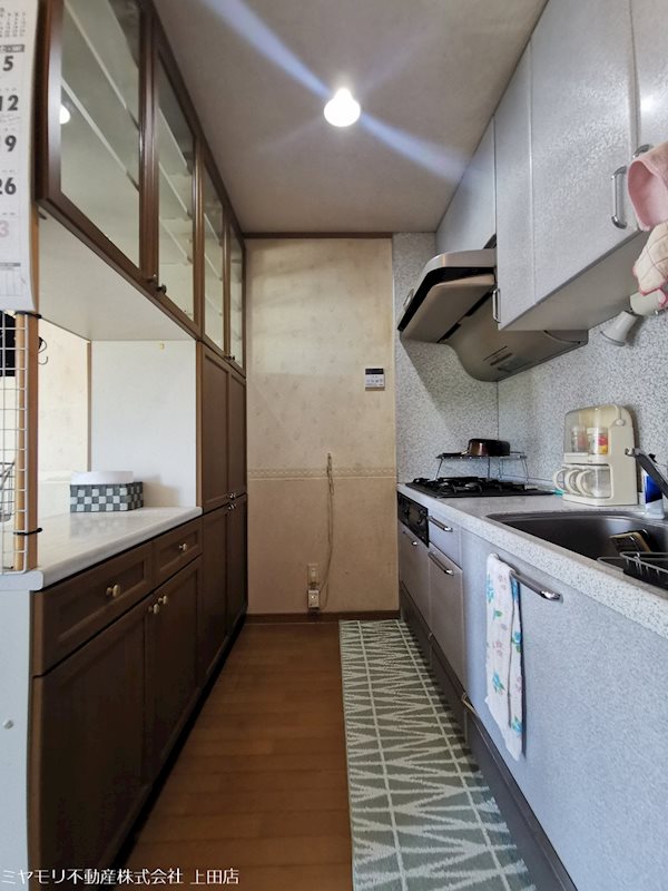 上田市上野　中古戸建 内観写真（キッチン）