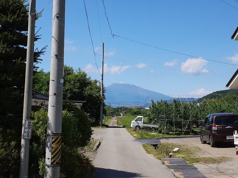 佐久穂町宿岩　土地 現地写真（前面道路含む現地写真）