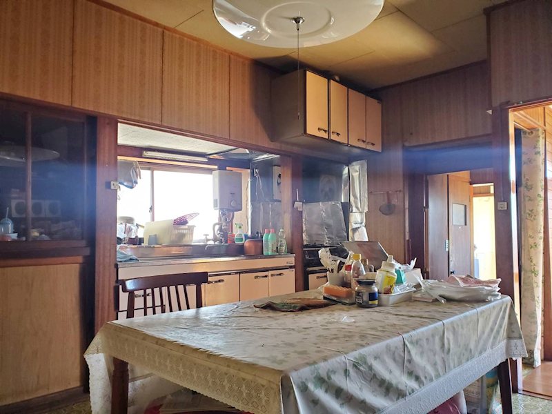 佐久市鳴瀬　中古戸建 内観写真（キッチン）