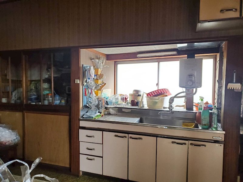佐久市鳴瀬　中古戸建 内観写真（キッチン）