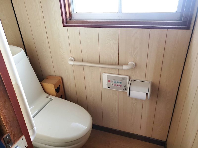 佐久市鳴瀬　中古戸建 内観写真（トイレ）