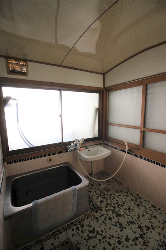 佐久市田口　中古戸建 内観写真（浴室）
