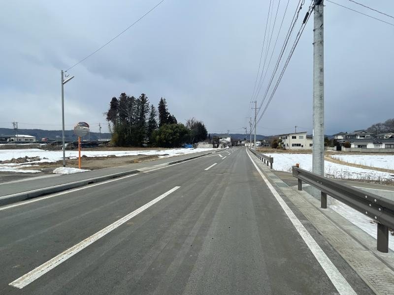立科町芦田　土地 現地写真（前面道路含む現地写真）