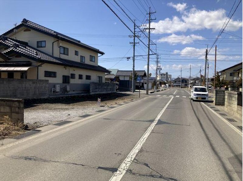 佐久市中込　土地 現地写真（前面道路含む現地写真）