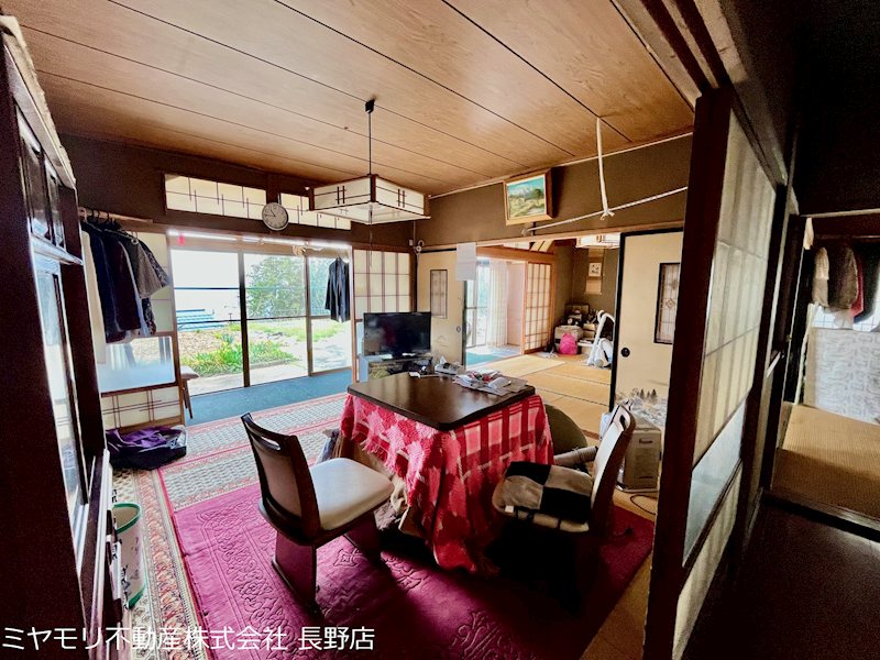 長野市七二会　中古戸建 内観写真（リビング以外の居室）