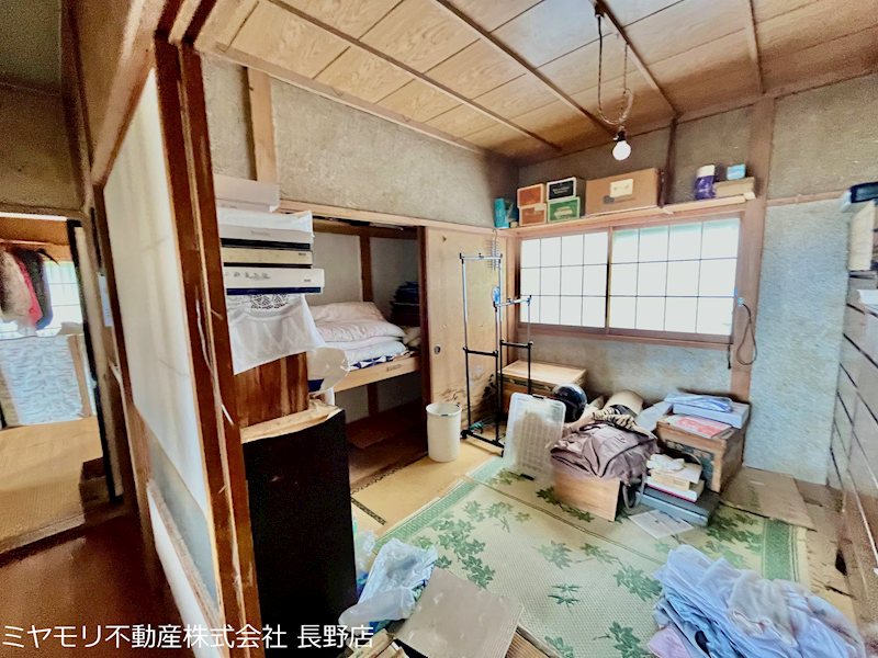 長野市七二会　中古戸建 内観写真（リビング以外の居室）