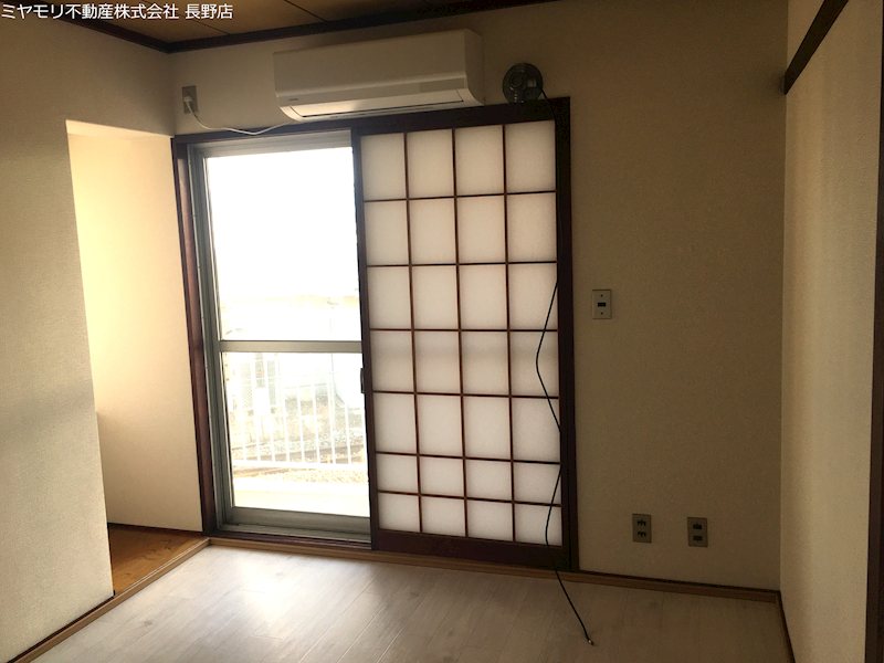差出ハイツ202 内観写真（リビング以外の居室）