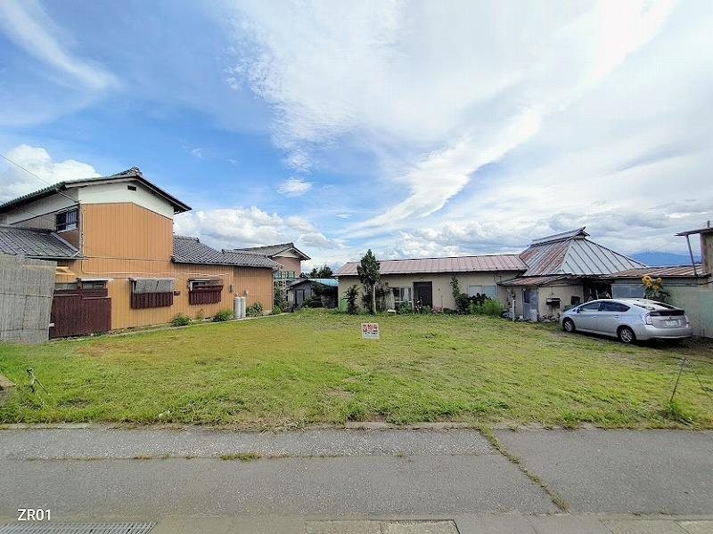 小諸市塩野　土地 現地写真