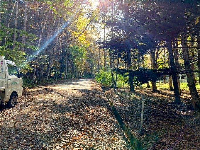 佐久市前山　土地 現地写真（前面道路含む現地写真）