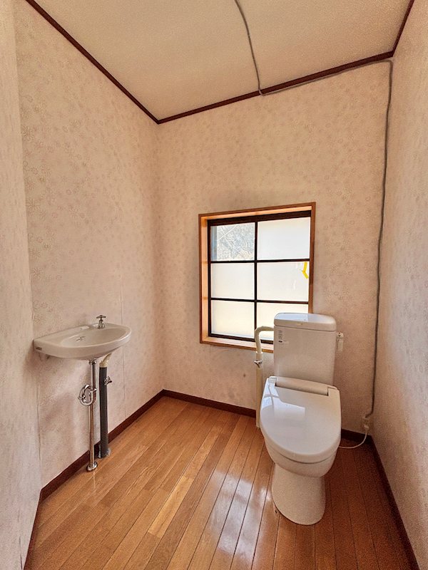 南牧村海ノ口　中古戸建 内観写真（トイレ）