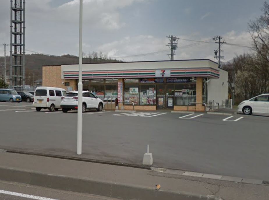 佐久市塩名田　中古戸建 コンビニ