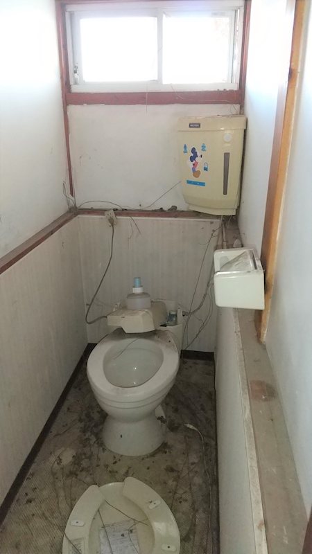 佐久市春日　中古戸建 内観写真（トイレ）