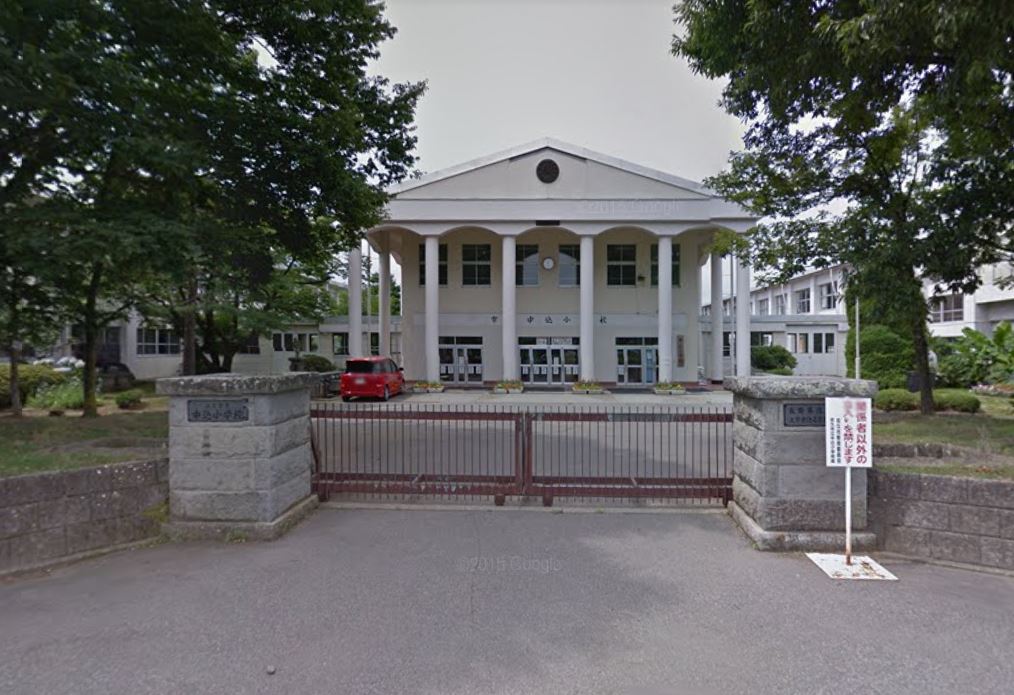 佐久市中込　中古事務所 小学校