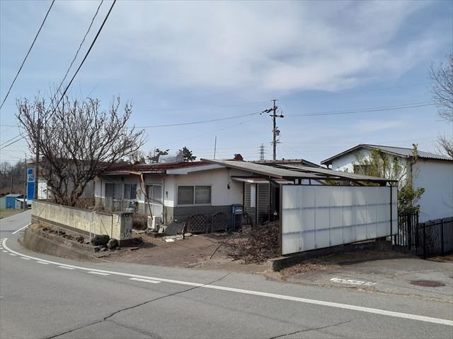 小諸市加増　土地 現地写真（前面道路含む現地写真）