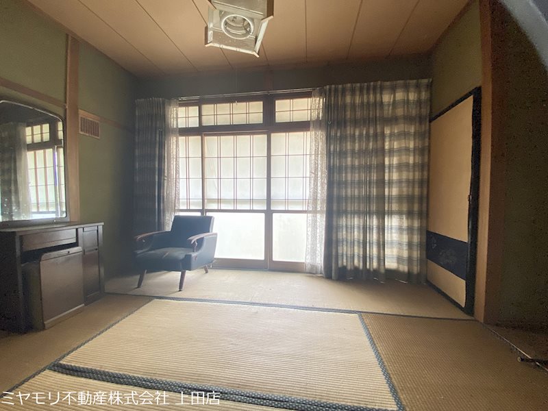 【契約済】上田市生田　中古戸建 内観写真（リビング以外の居室）