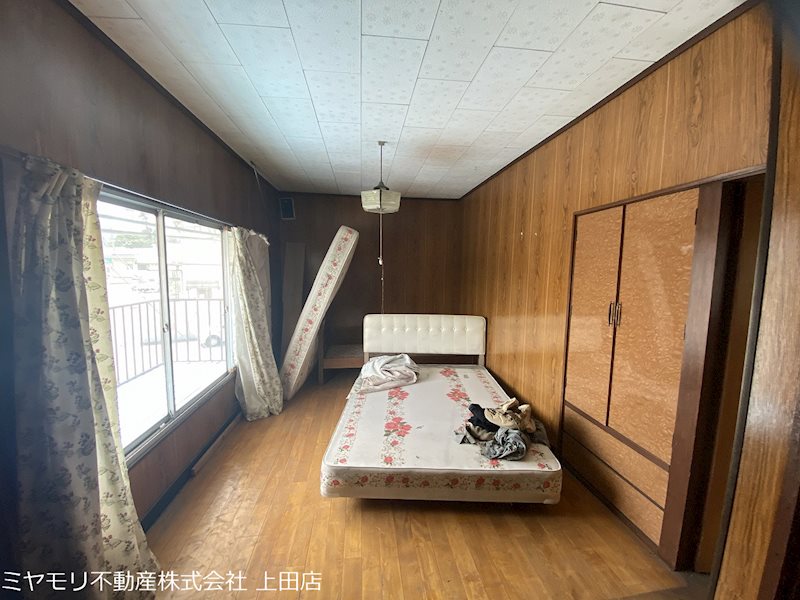 【契約済】上田市生田　中古戸建 内観写真（リビング以外の居室）