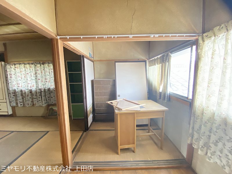 【契約済】上田市生田　中古戸建 内観写真（リビング以外の居室）