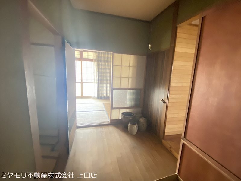 【契約済】上田市生田　中古戸建 内観写真（リビング以外の居室）