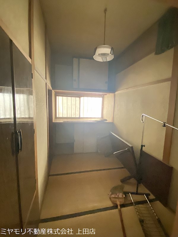 【契約済】上田市生田　中古戸建 内観写真（リビング以外の居室）