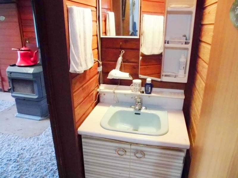 佐久穂町八郡　中古別荘 内観写真（洗面台・洗面所）