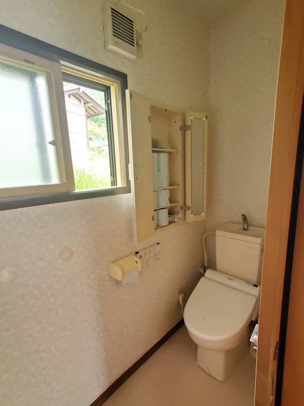 佐久市内山　中古戸建 内観写真（トイレ）