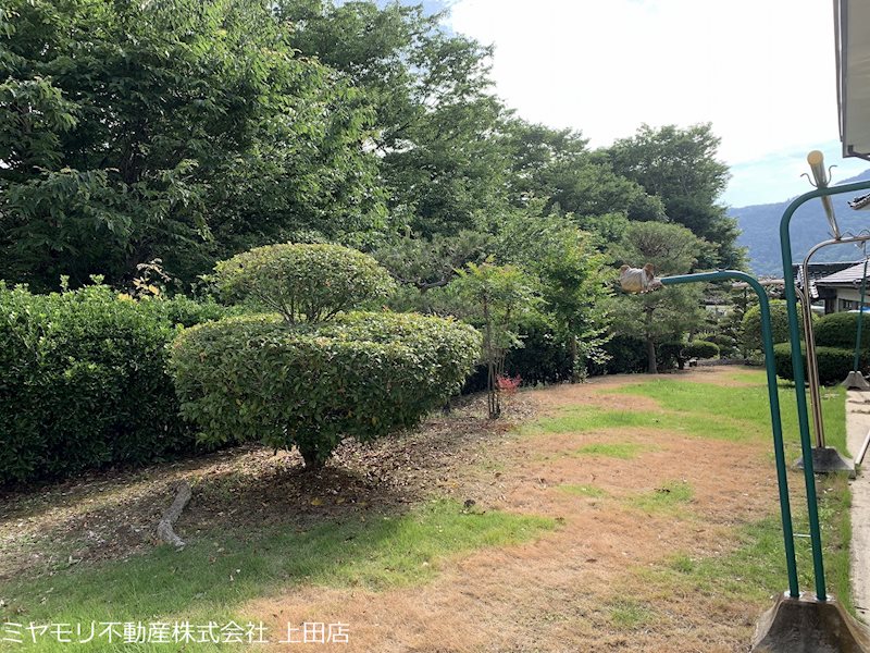坂城町坂城　中古戸建 現地写真（庭）