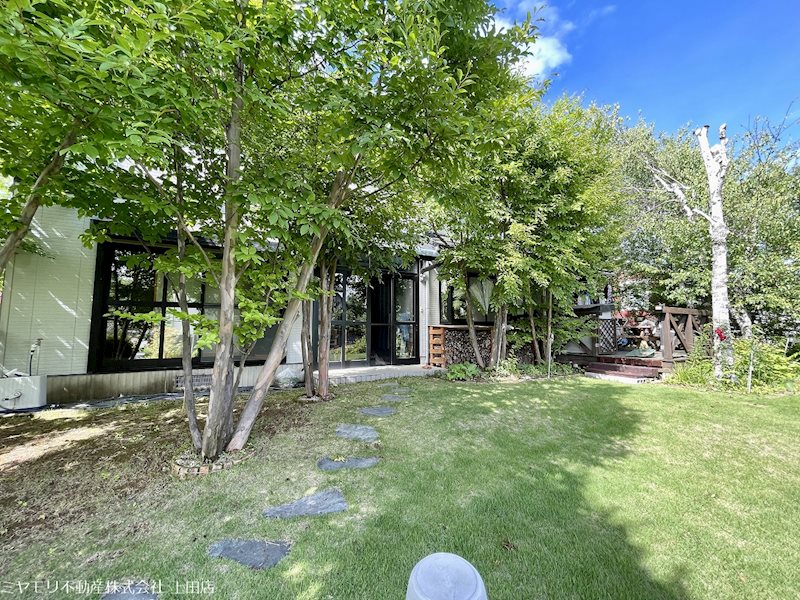 上田市腰越　中古戸建 現地写真（庭）