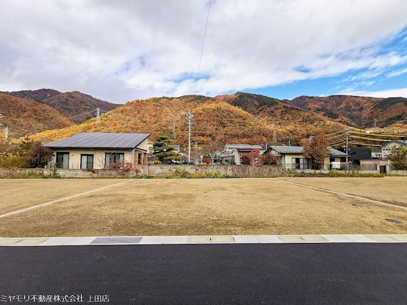 【商談中】　上田市常磐城6丁目　土地 現地写真