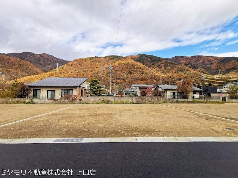 【商談中】　上田市常磐城6丁目　土地 現地写真