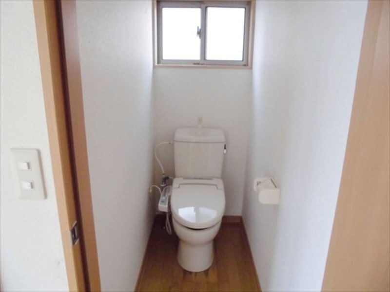 小諸市乙　収益戸建 内観写真（トイレ）