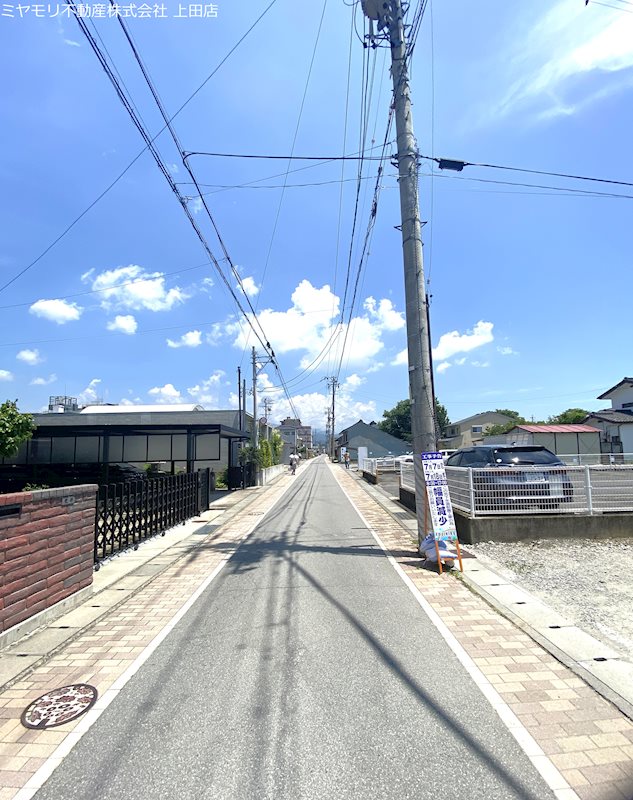 上田市中央　土地 現地写真（前面道路含む現地写真）