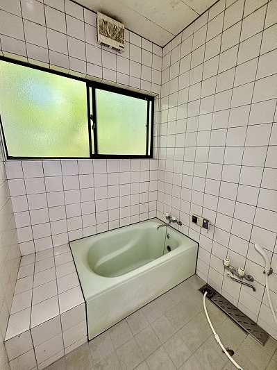 南牧村野辺山　中古戸建 内観写真（浴室）