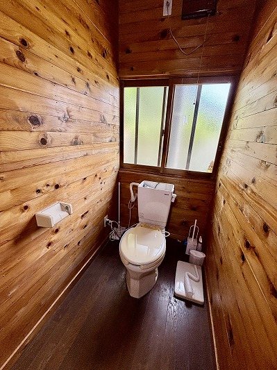 南牧村野辺山　中古戸建 内観写真（トイレ）