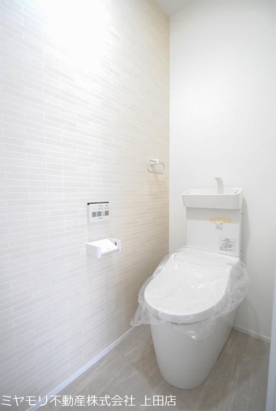 東御市和　中古住宅 内観写真（トイレ）