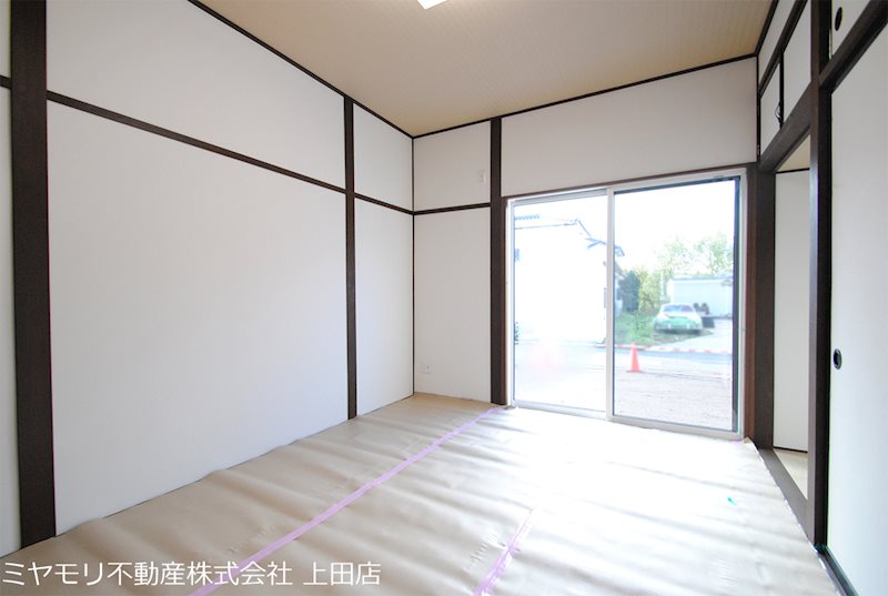 東御市和　中古住宅 内観写真（リビング以外の居室）