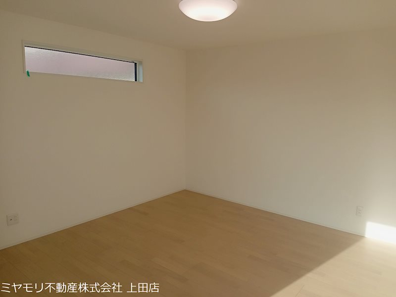 東御市和　中古住宅 内観写真（リビング以外の居室）