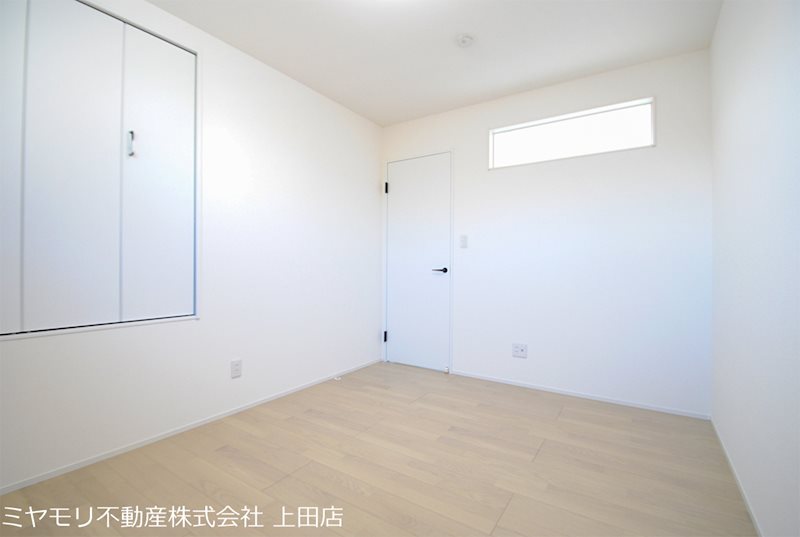 東御市和　中古住宅 内観写真（収納）