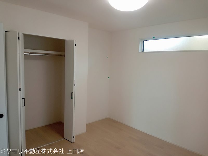 東御市和　中古住宅 内観写真（リビング以外の居室）
